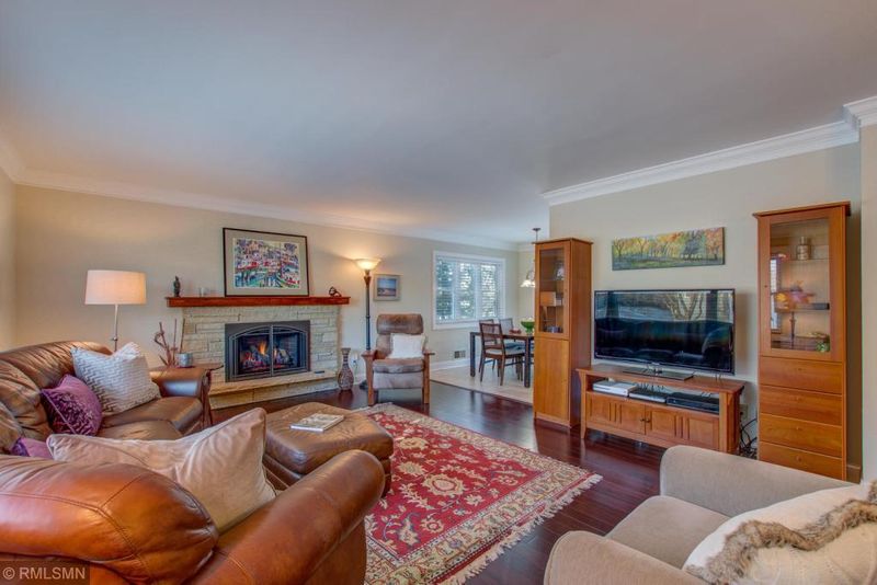 5700 Scenic Dr, Minnetonka, MN 55345