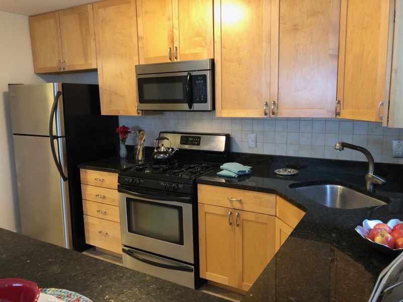 4517 Grand Ave S #6, Minneapolis, MN 55419