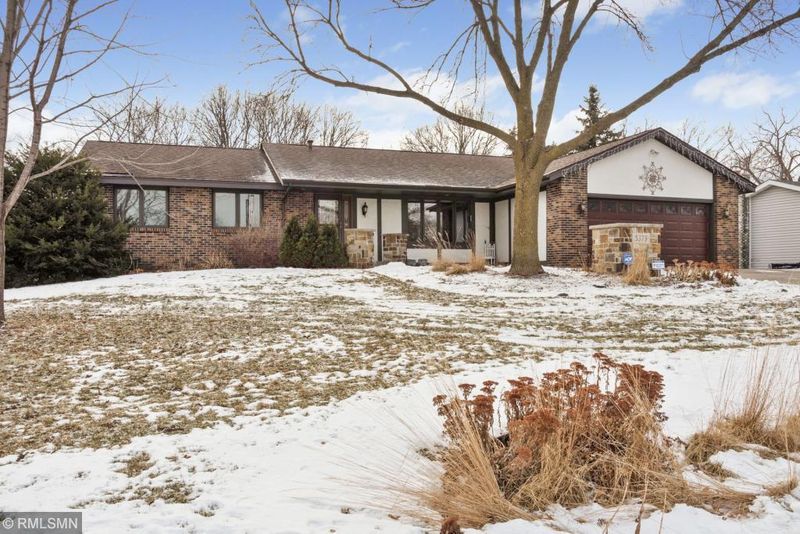 5379 Brooks Cir SE, Prior Lake, MN 55372