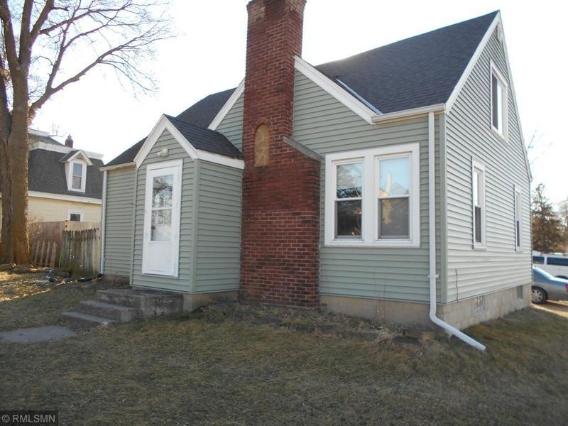 314 Ferry St, Le Sueur, MN 56058