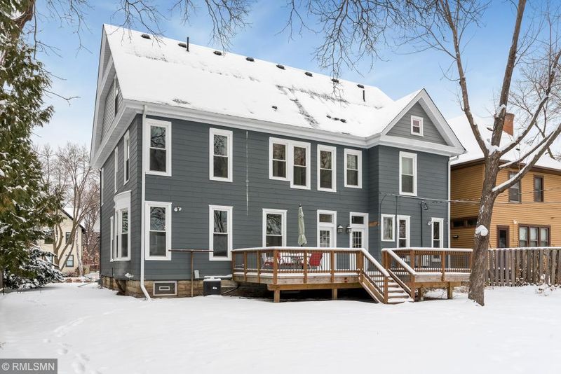 890-892 Goodrich Ave N, Saint Paul, MN 55105
