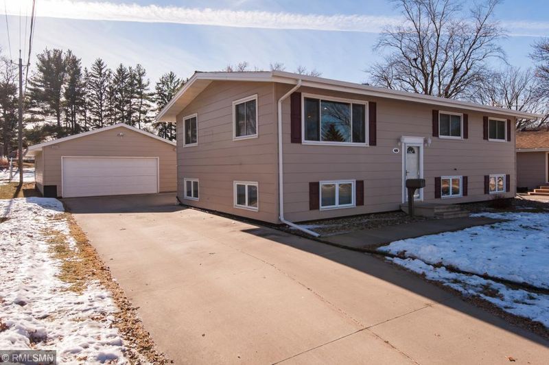 420 3rd St NE, Stewartville, MN 55976