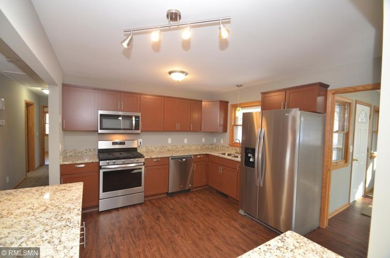 124 7th Ave NE, Osseo, MN 55369