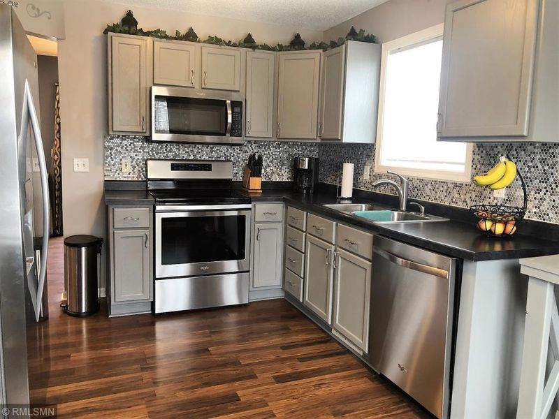 400 Wagon Wheel Cir, Buffalo, MN 55313