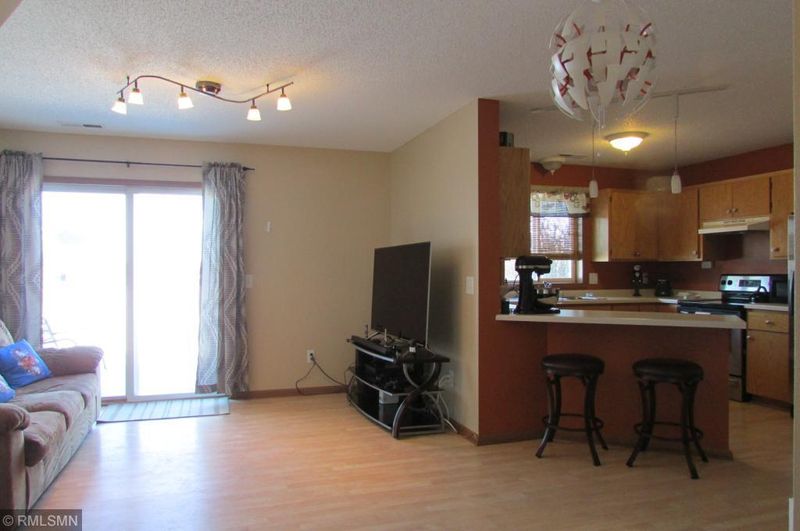 939 Cypress Rd #17, Saint Cloud, MN 56303