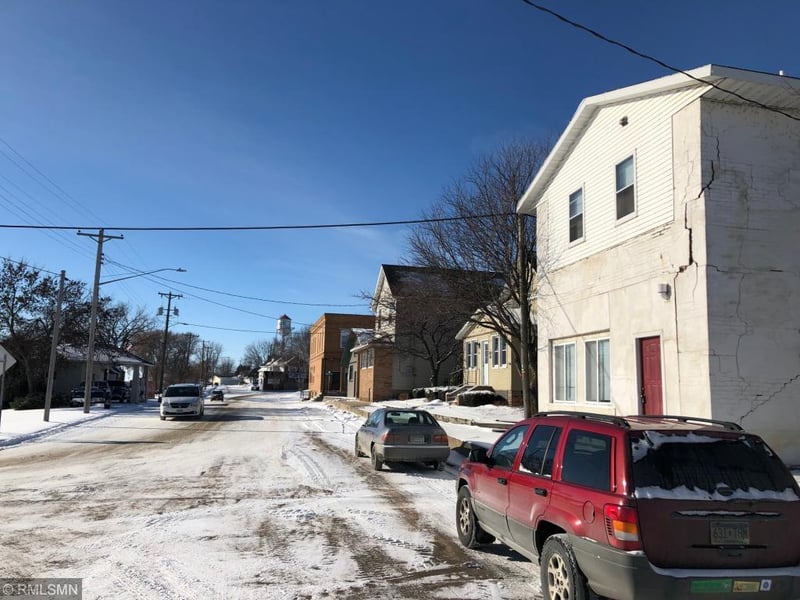 430 Railroad St, Hamburg, MN 55339