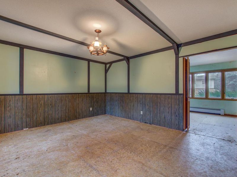 1410 Circle Terrace Blvd NE, Columbia Heights, MN 55421