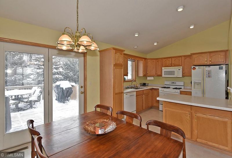 360 4th St SE, Medford, MN 55049