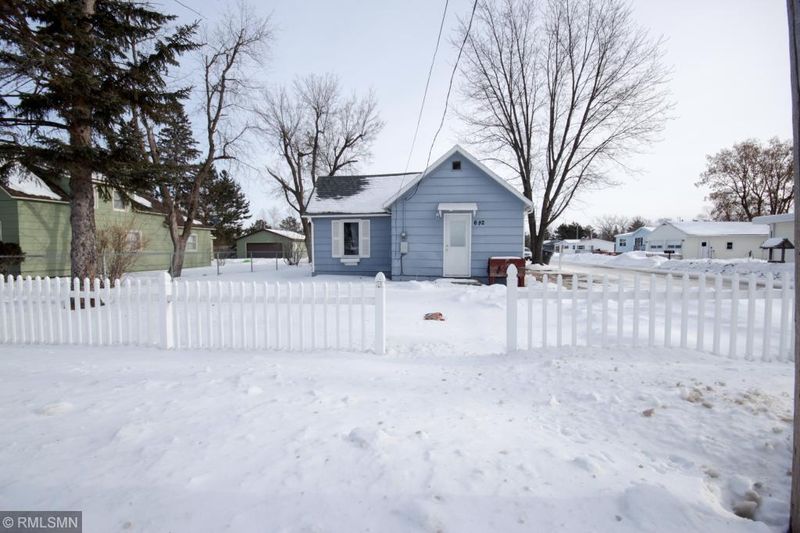 622 Pershing Ave SE, Bemidji, MN 56601
