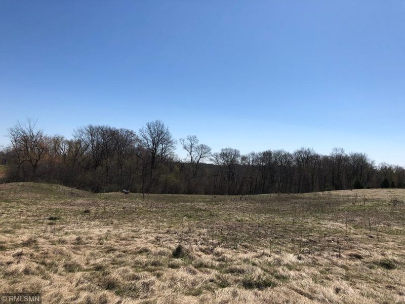 28512 Ridgeview Dr S, Red Wing, MN 55066