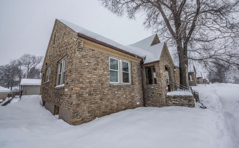 5044 Nicollet Ave, Minneapolis, MN 55419