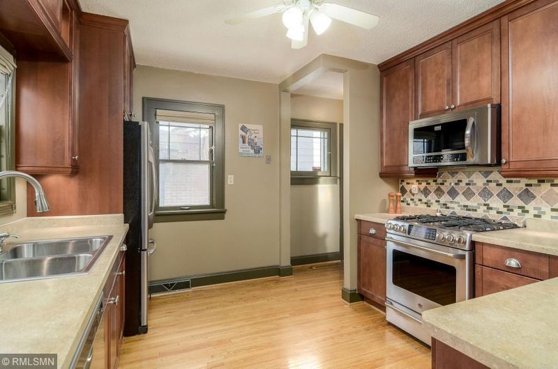 4620 14th Ave S, Minneapolis, MN 55407
