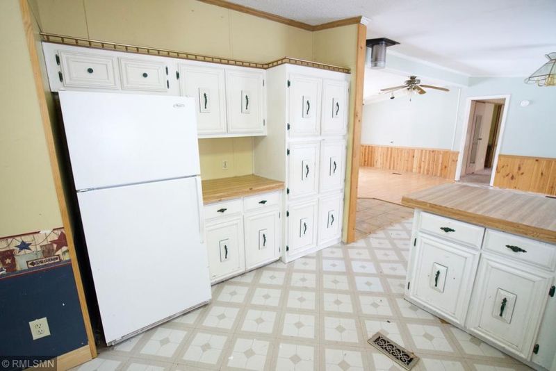 1402 216th Ave, Ogilvie, MN 56358