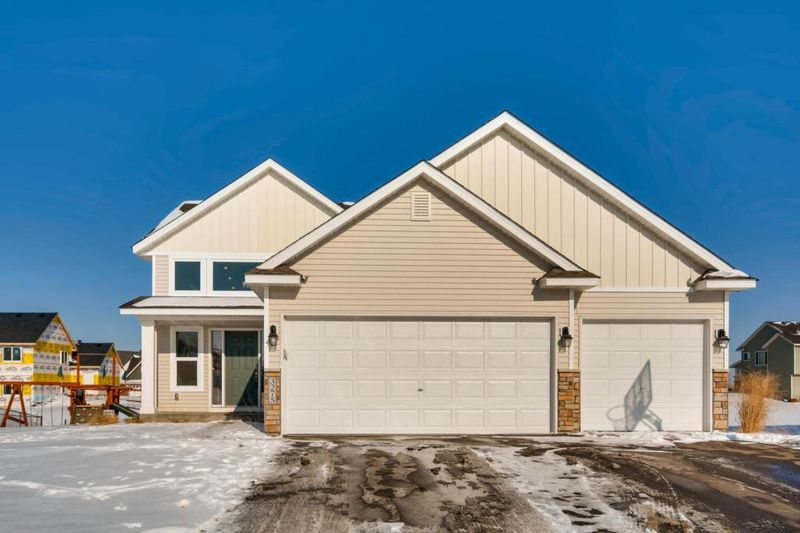 3275 224th St W, Farmington, MN 55024