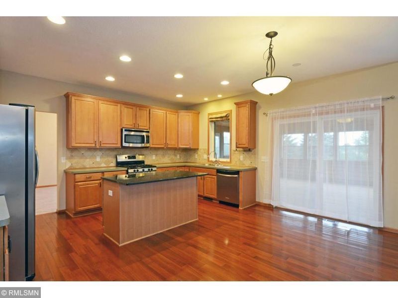 842 Gannon Way, Victoria, MN 55386