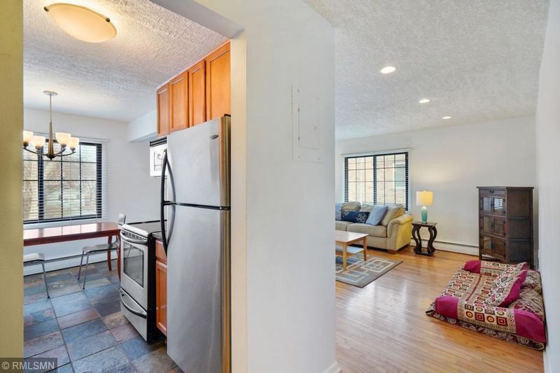 3844 Nicollet Ave #306, Minneapolis, MN 55409