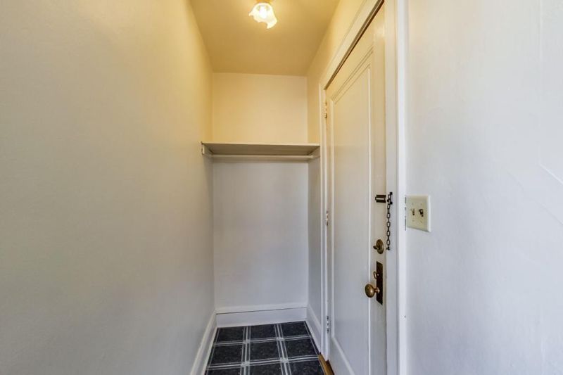 286 Van Buren Ave #1, Saint Paul, MN 55103