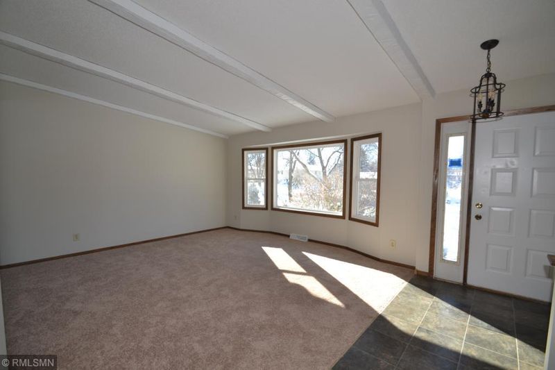 12909 130th Street Ct, Burnsville, MN 55337
