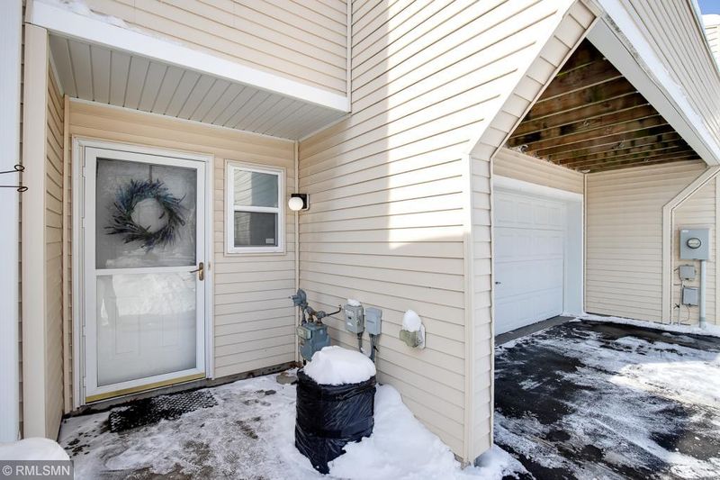 6722 Meadow Grass Ln S, Cottage Grove, MN 55016