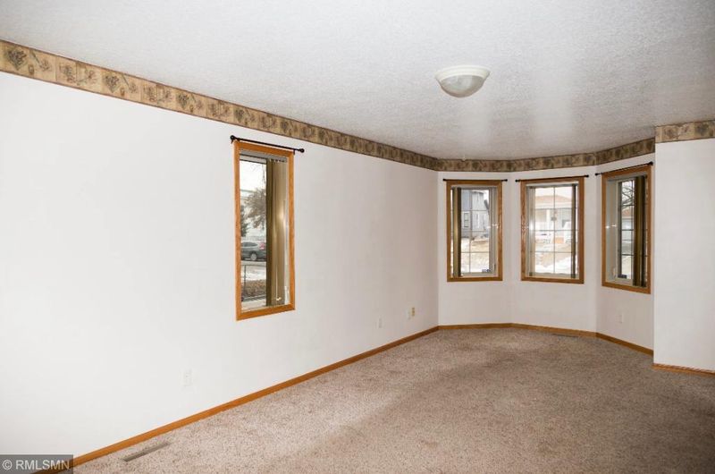 2310 James Ave N, Minneapolis, MN 55411