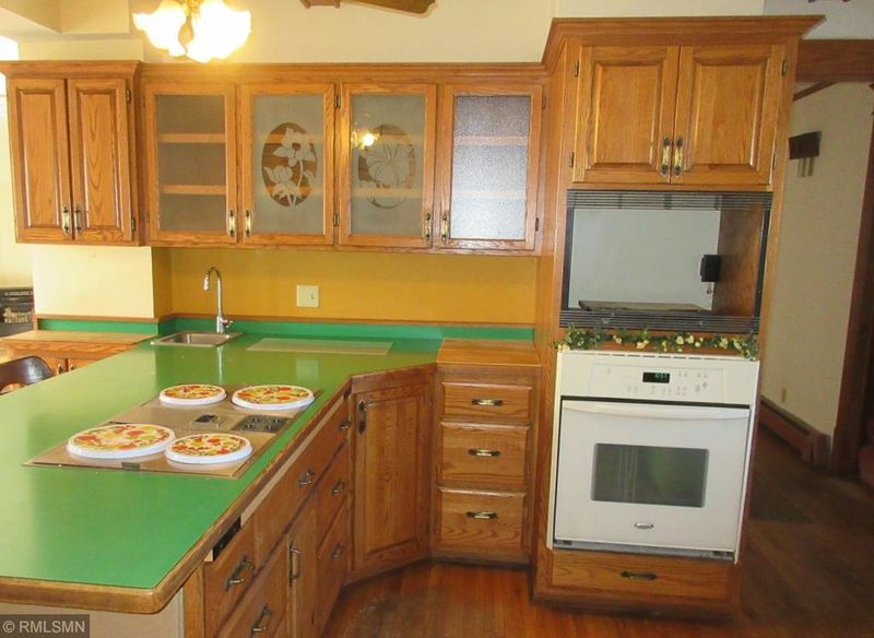 120 8th St SE, Long Prairie, MN 56347