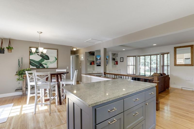 2401 Cavell Ave S, Saint Louis Park, MN 55426