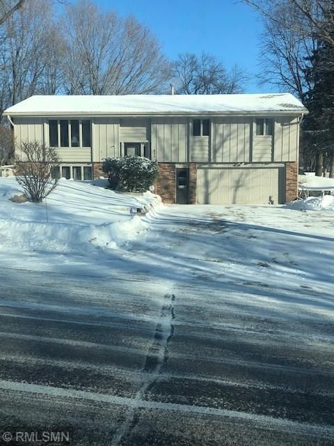 800 Valley Dr SE, Saint Michael, MN 55376
