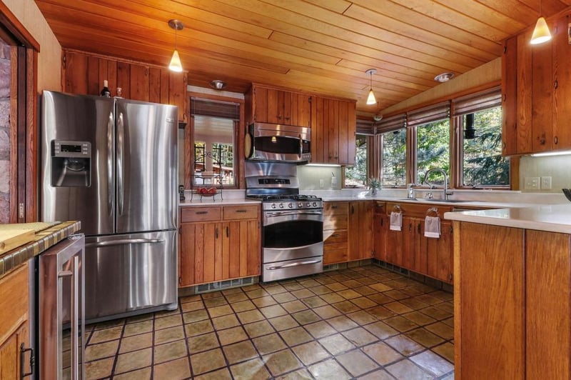 65295 Hart Lake Rd, Iron River, WI 54847