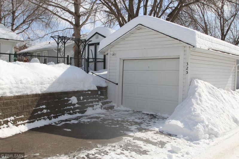 325 Pascal St S, Saint Paul, MN 55105