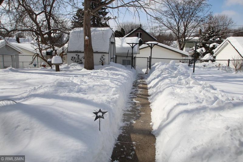 325 Pascal St S, Saint Paul, MN 55105