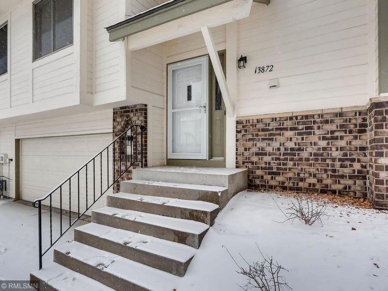 13872 85th Ave N, Maple Grove, MN 55369