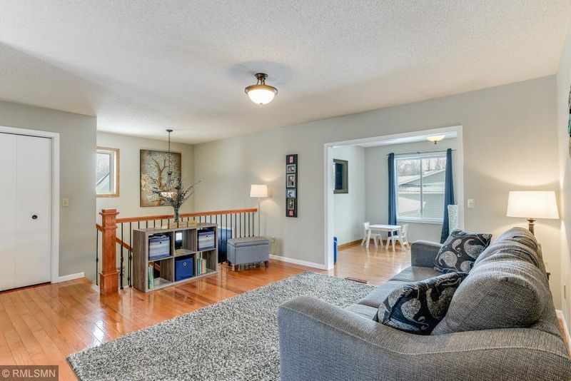 7127 Quantico Ln N, Maple Grove, MN 55311