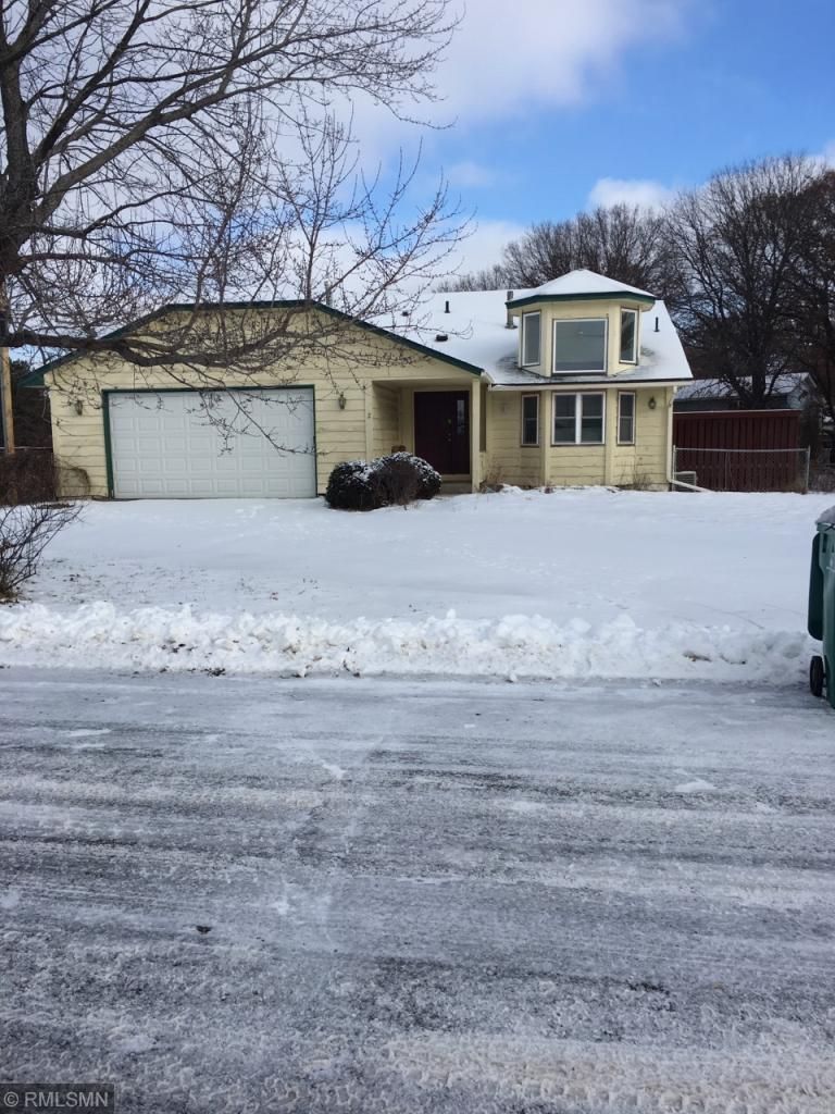 2 Shepherd Ct, Circle Pines, MN 55014