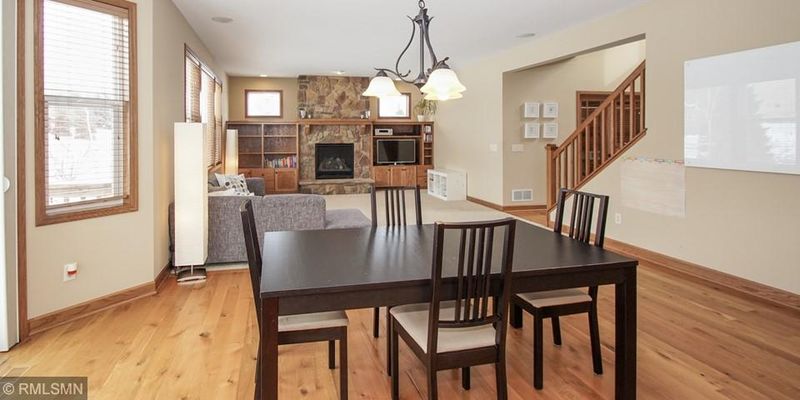 17531 Hayes Ave, Lakeville, MN 55044
