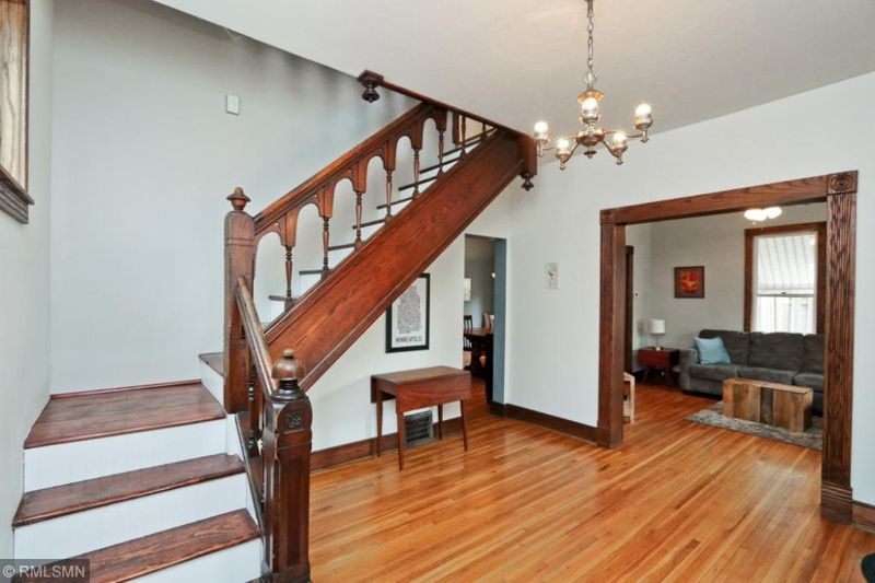 106 W 40th St, Minneapolis, MN 55409