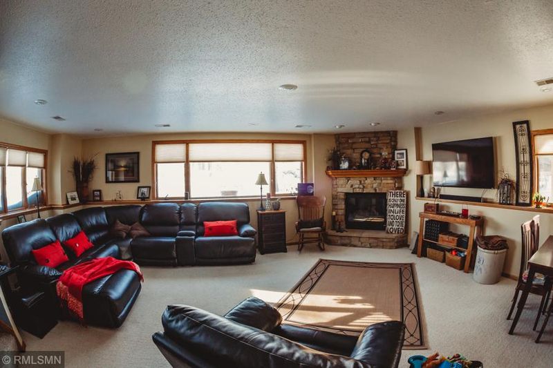 1195 14th St SE, Owatonna, MN 55060