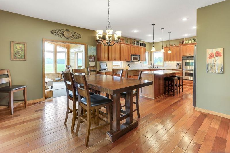 8067 185th Ave NW, Nowthen, MN 55303