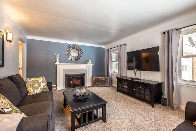 4728 Stewart Ave, White Bear Lake, MN 55110
