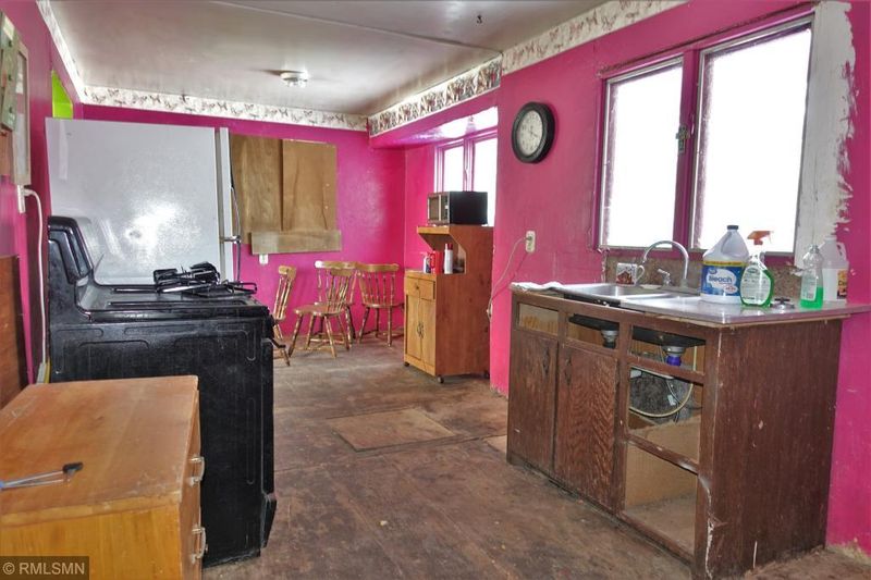753 Washington St, Anoka, MN 55303