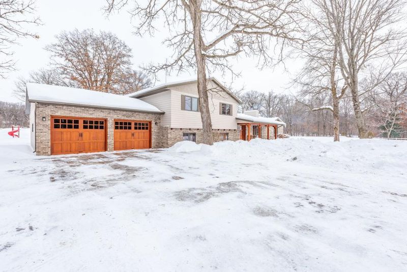 8365 W Beatrice Dr, Clear Lake, MN 55319