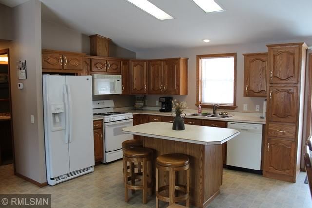 3001 SW 4th Ave, Grand Rapids, MN 55744