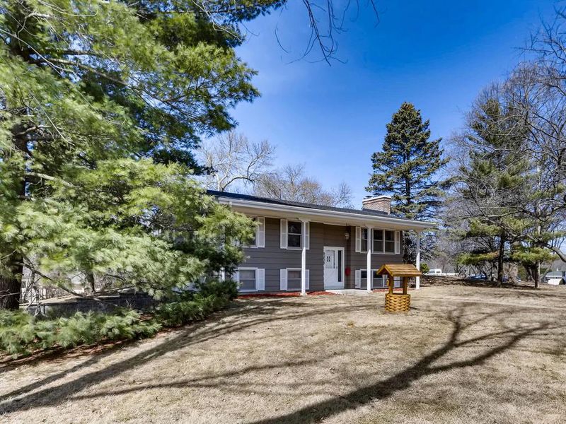 2335 Orchard Ln, White Bear Lake, MN 55110
