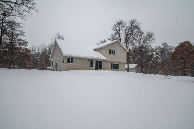 29713 Pine Oak Ln NW, Isanti, MN 55040