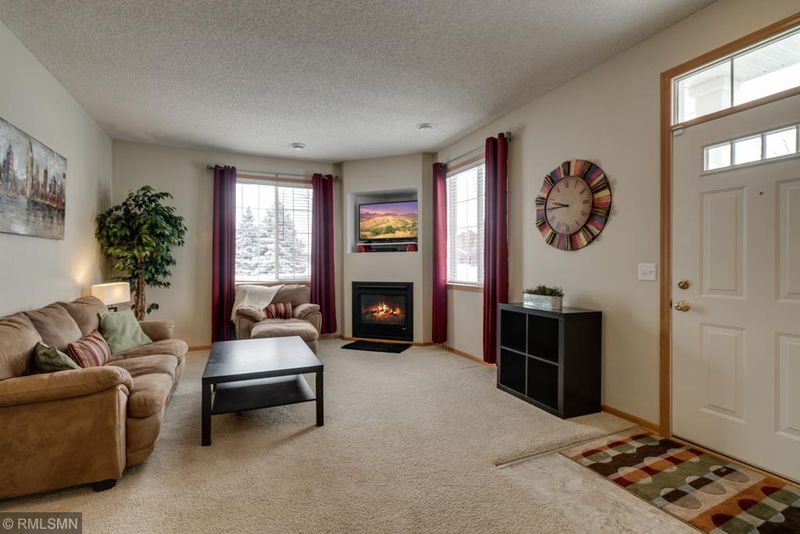 3515 Cherry Ln #E, Woodbury, MN 55129