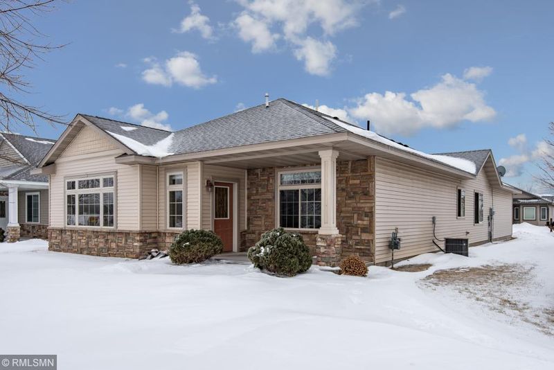 312 Roosevelt St S, Cambridge, MN 55008