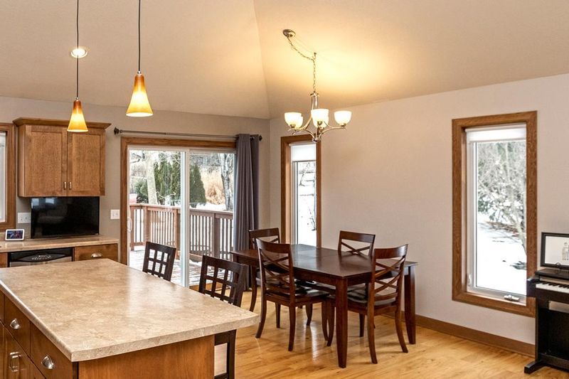 508 Maplebrook Dr NE, Stewartville, MN 55976