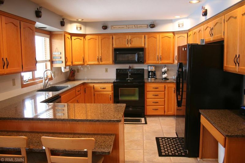 1140 Hidden Pl NE, Owatonna, MN 55060