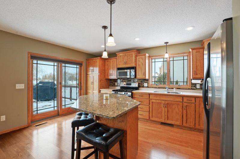 1624 Grace Dr, Big Lake, MN 55309