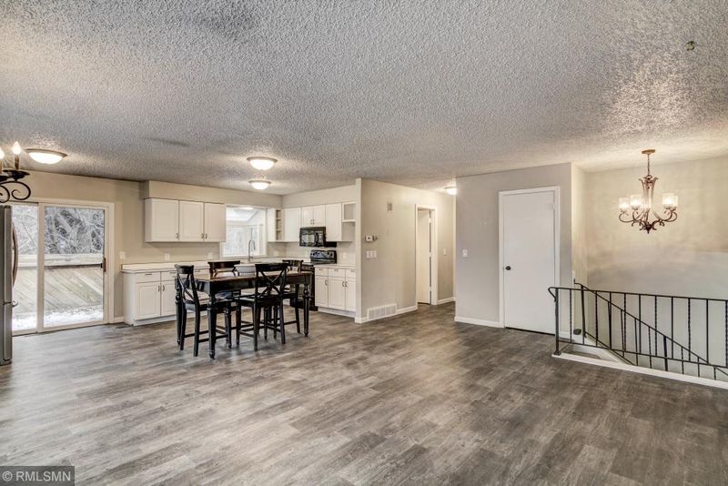 5415 Christopher Dr, Eau Claire, WI 54703