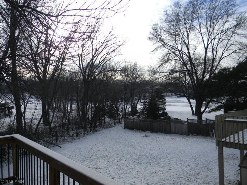 9330 Overlook Trl, Eden Prairie, MN 55347